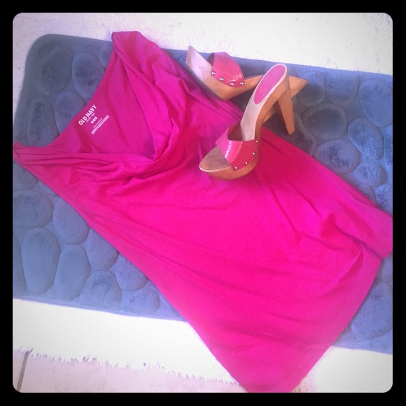 Pink tank top