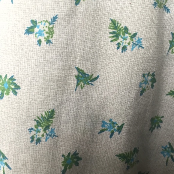 Button up - Picture 3 of 3