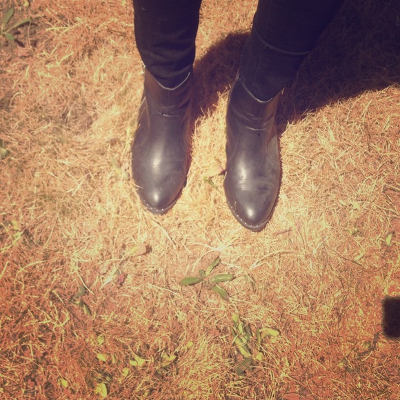H&M Shoes - Black booties