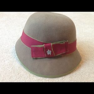 Modern hat