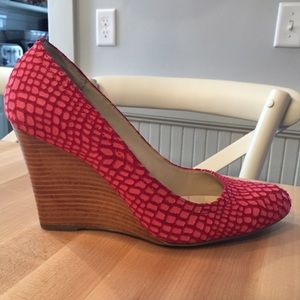 Max Studio Red Wedge Heels