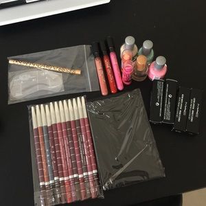BEAUTY BUNDLE (NOT EVERYTHING IS MAC)