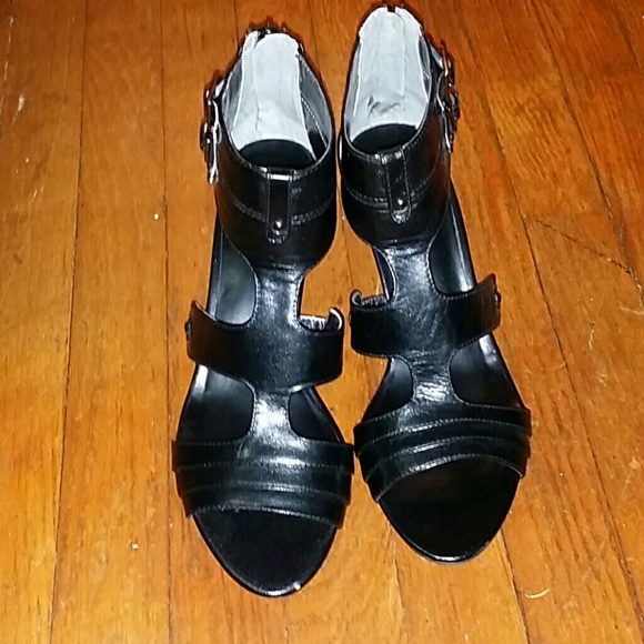 Kitty Heel Sandals
