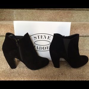 ⚡️FLASH SALE ⚡️Steve Madden Ankle Bootie