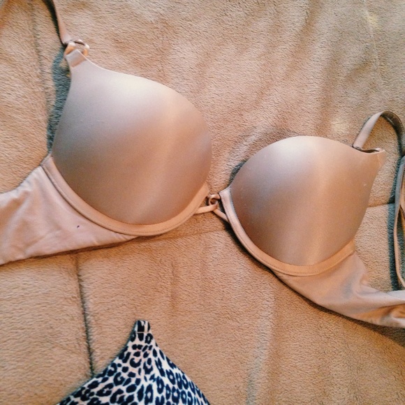 Victoria's Secret Bombshell Miraculous Bra nude
