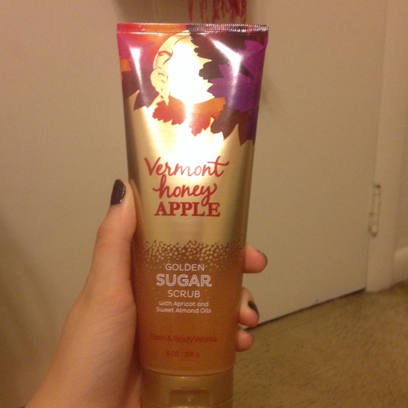 BRAND NEW! Bath & Body Works Golden Sugar Scrub