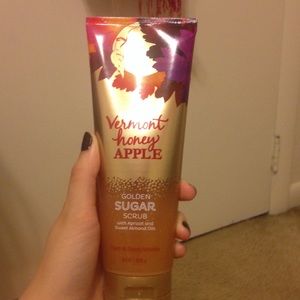BRAND NEW! Bath & Body Works Golden Sugar Scrub