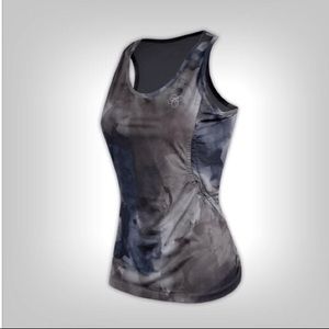 Runner's Top💥 Will bundle w/ tights @ discount!