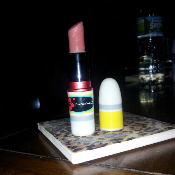Mac Surf Baby lipstick