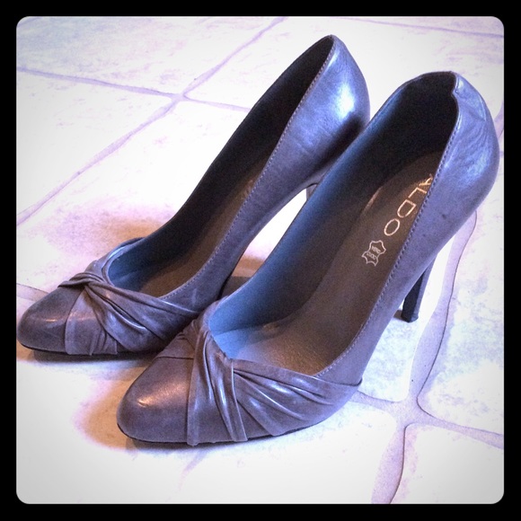 ALDO Grey Pumps size 38
