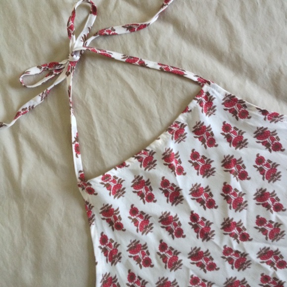 ♻️️TRADED: NEW Brandy Halter Top ❤️