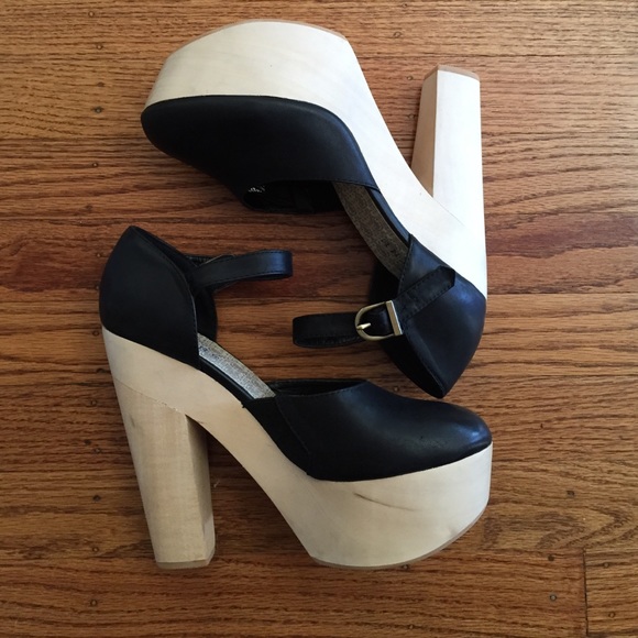SOLD - Picture 1 of 4
