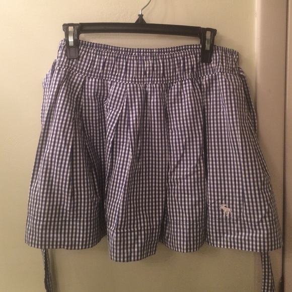 Navy and white plaid skirt - Picture 1 of 3