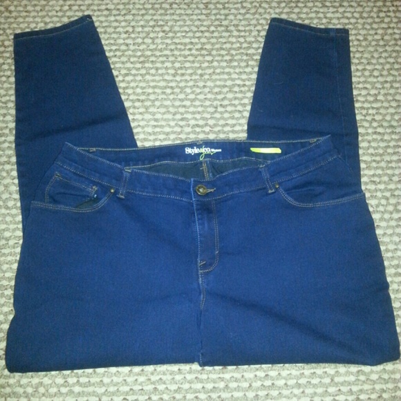 Style&Co.women's jeans - Picture 2 of 3