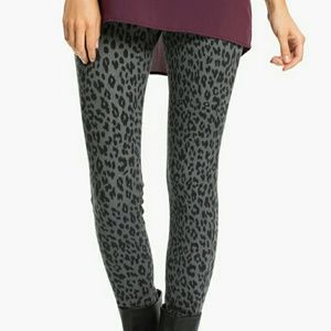 Grey Leopard Jeggings