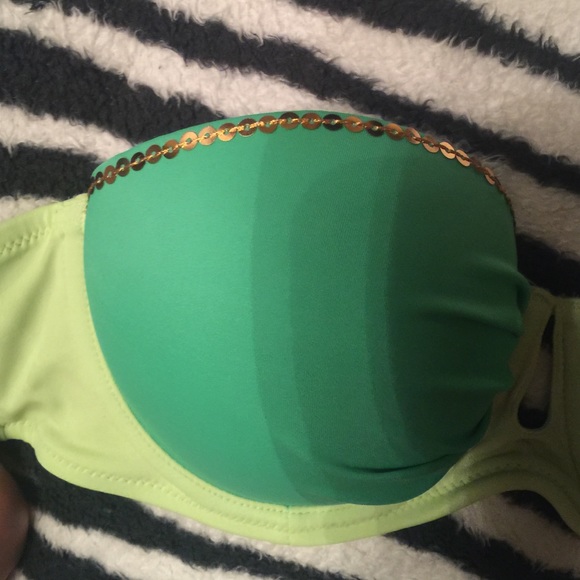 Strapless VS bathing suit top - Picture 3 of 4