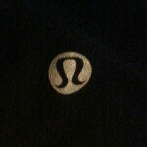 Lululemon workout top - Picture 1 of 4
