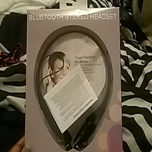 Bluetooth stero headset
