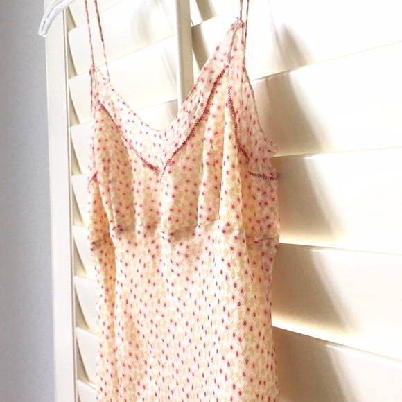 Beautiful Vince chiffon midi dress