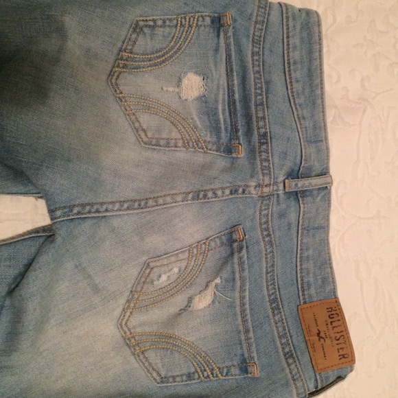 Light wash jeans// PLEASE BUY THESE - Picture 2 of 3