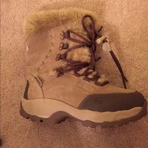 Winter boots