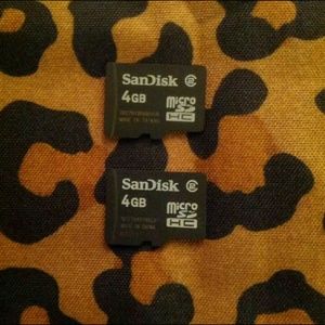 x2 Sandisk 4GB Micro SD Memory Cards