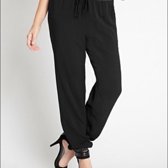 Guess Brinsley Trim Jogger - Picture 3 of 4