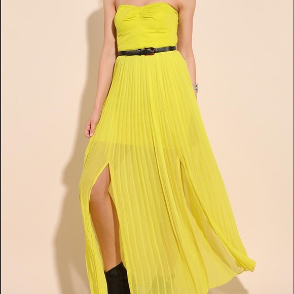 Urban Outfitters Dresses & Skirts - Silence & Noise Dragon's Eye Maxi Dress Size 4