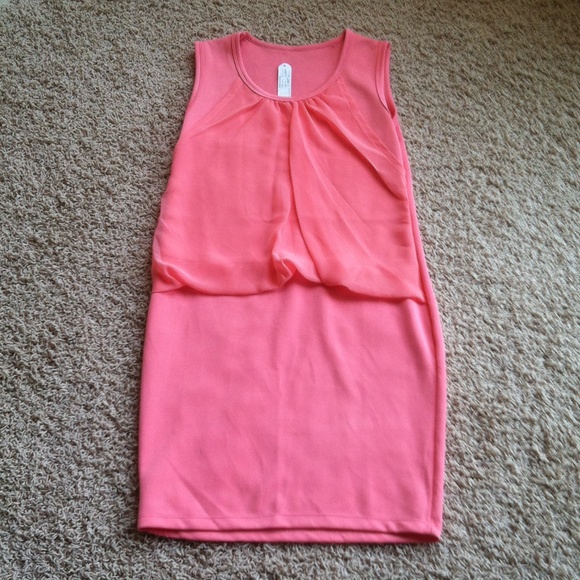 Dresses & Skirts - Pink/coral dress