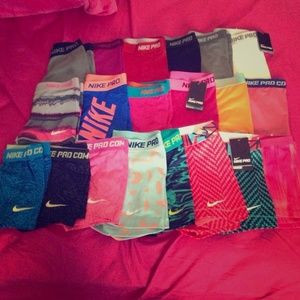 LOOKING FOR NIKE PROS SM & M! $25 and under!