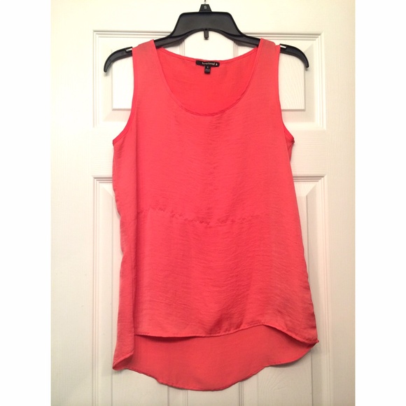 Coral flowy top