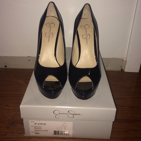 Jessica Simpson peep toe platform pump