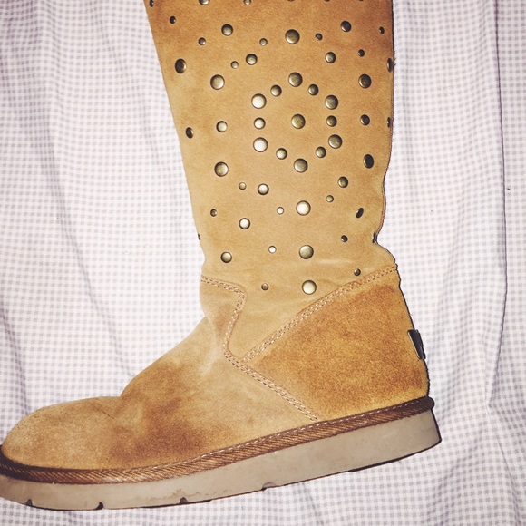 UGGS!!