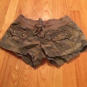 Old navy Camo shorts, Sz XS