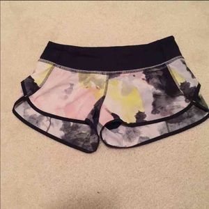 🚫Sold🚫 Lululemon Speed Shorts Size 4