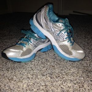 Asics running shoes size 7.5