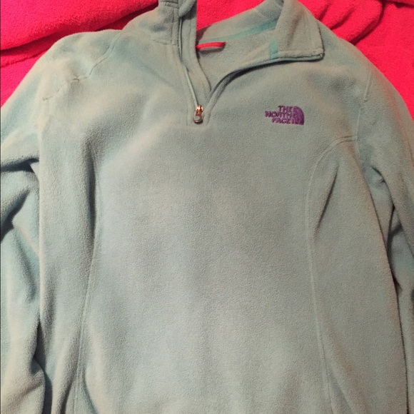 North Face Pull Over