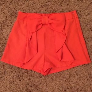 Blu Pepper bow shorts