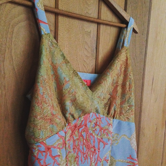 Crop Top - Picture 3 of 4