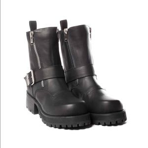✖️SOLD✖️unif cease boots