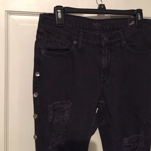 BDG BOYFRIEND JEANS