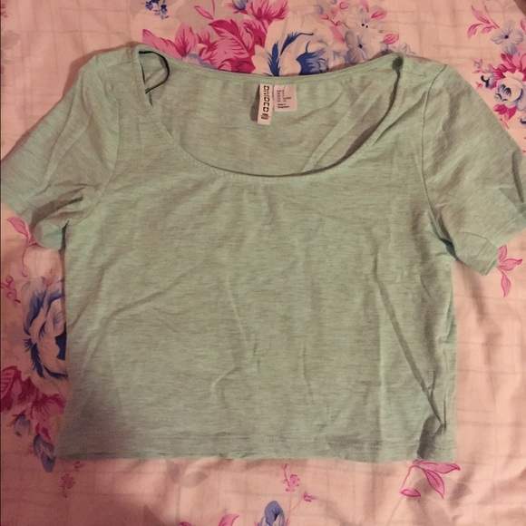Green h&M crop top
