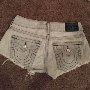 💛TRUE RELIGION SHORTS💛