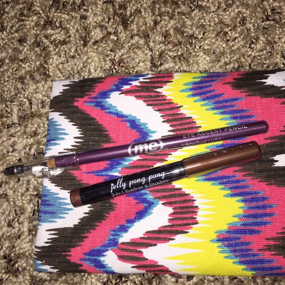 Eyeliner ipsy NEWCLOSED - Picture 1 of 2