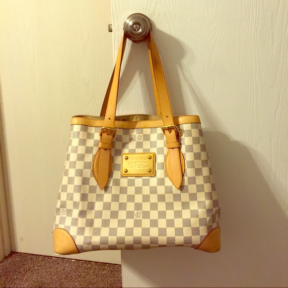 💯% authentic!! Louis Vuitton Hampstead MM!