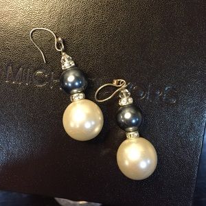 Pearl earrings
