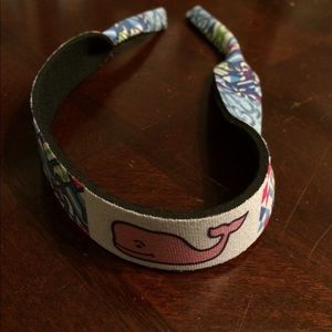 Vineyard vines glasses strap