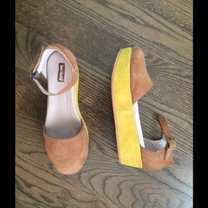 Gee WaWa Flatform Shoes