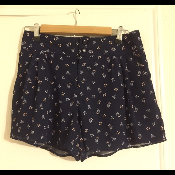 Lauren Conrad blue flower shorts