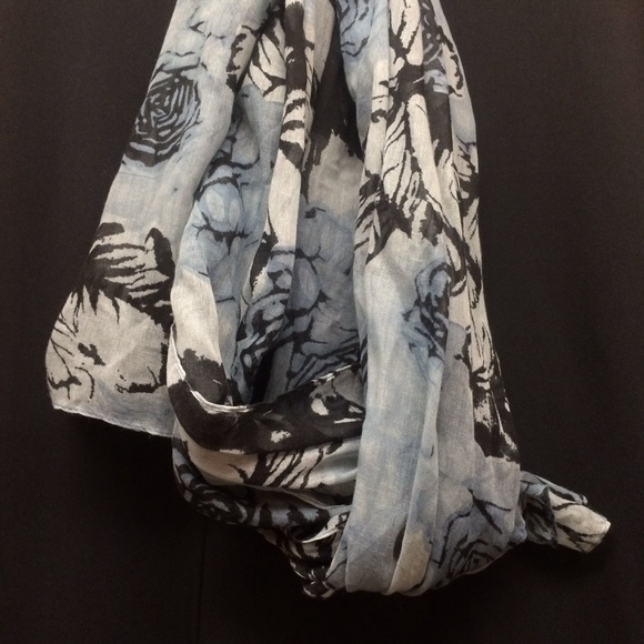 Gorgeous Sheer Floral Scarf!